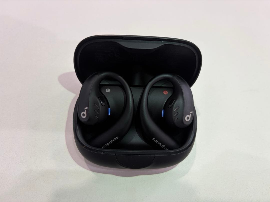 イヤホン Soundcore Aero Fit Pro