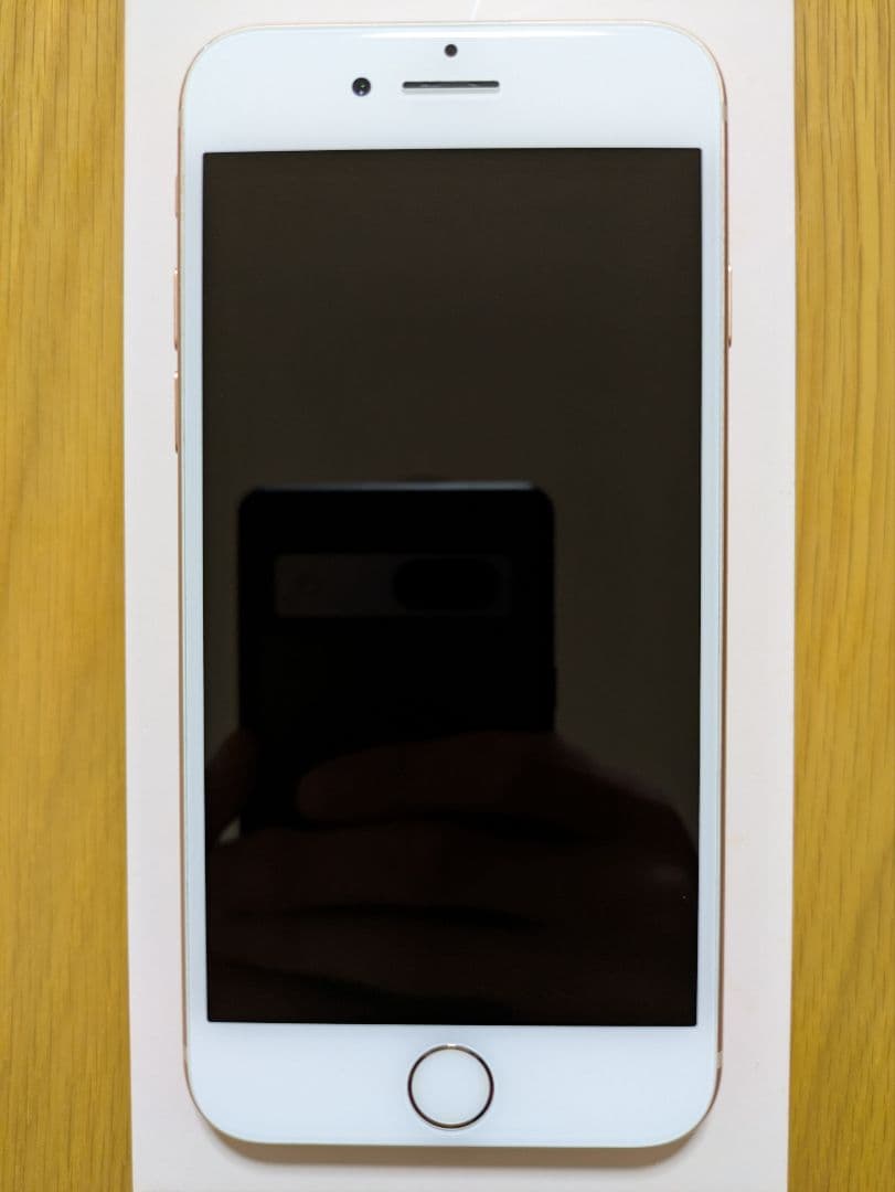 iPhone 8 64GB ゴールド