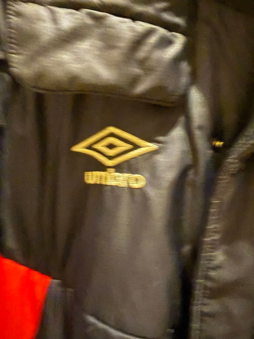 子供用　umbro ベンチコート ネイビー/レッド　160