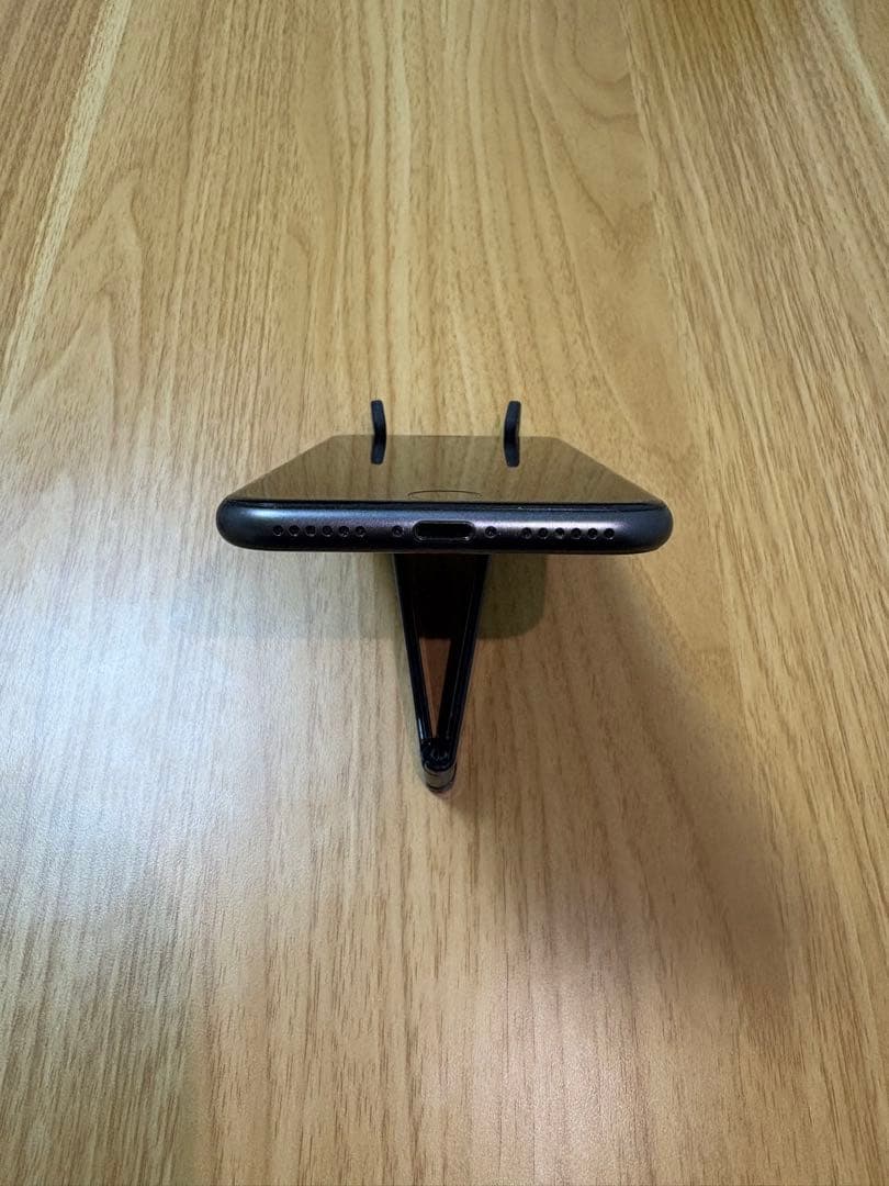 早い者勝ちiPhone8 256GB SIMフリー スペースグレイ