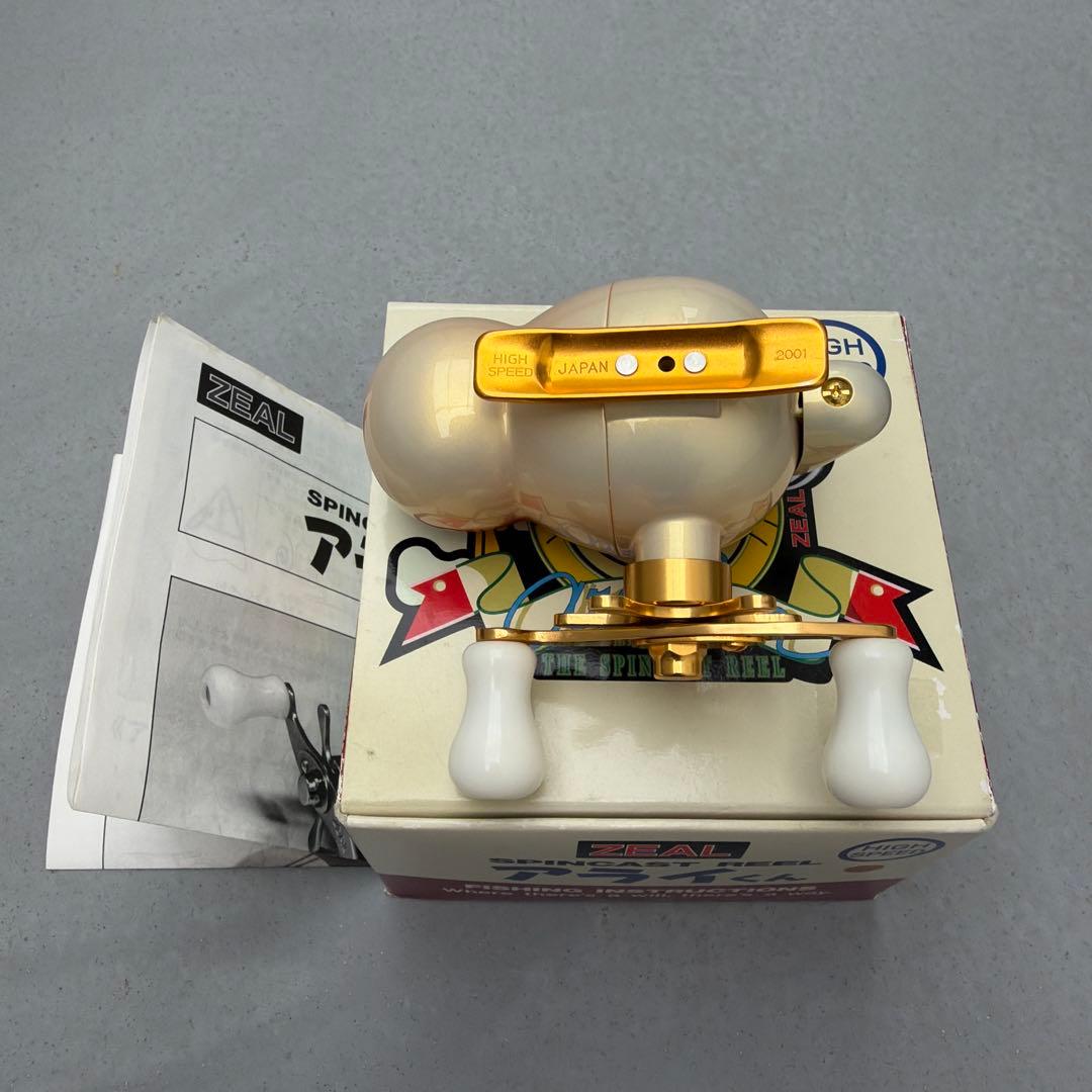 【希少 お宝品 お得品】ズイール アライくん リール　ZEAL