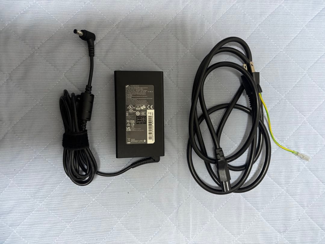 マウスコンピュータ　DAIV R4-I7G50WT-A mouse ほぼ未使用