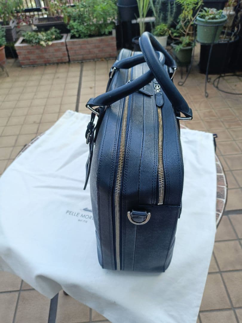 ペッレモルビダ　ブリーフバック　2室タイプ　ネイビー