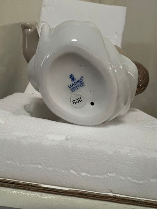 リヤドロ　LLADRO Heaven's Gift Girl 2000 7588