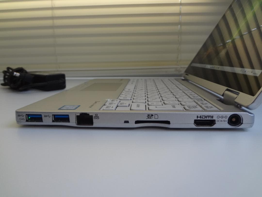 Let's note CF-RZ6 10インチ 1920x1200 SSD256