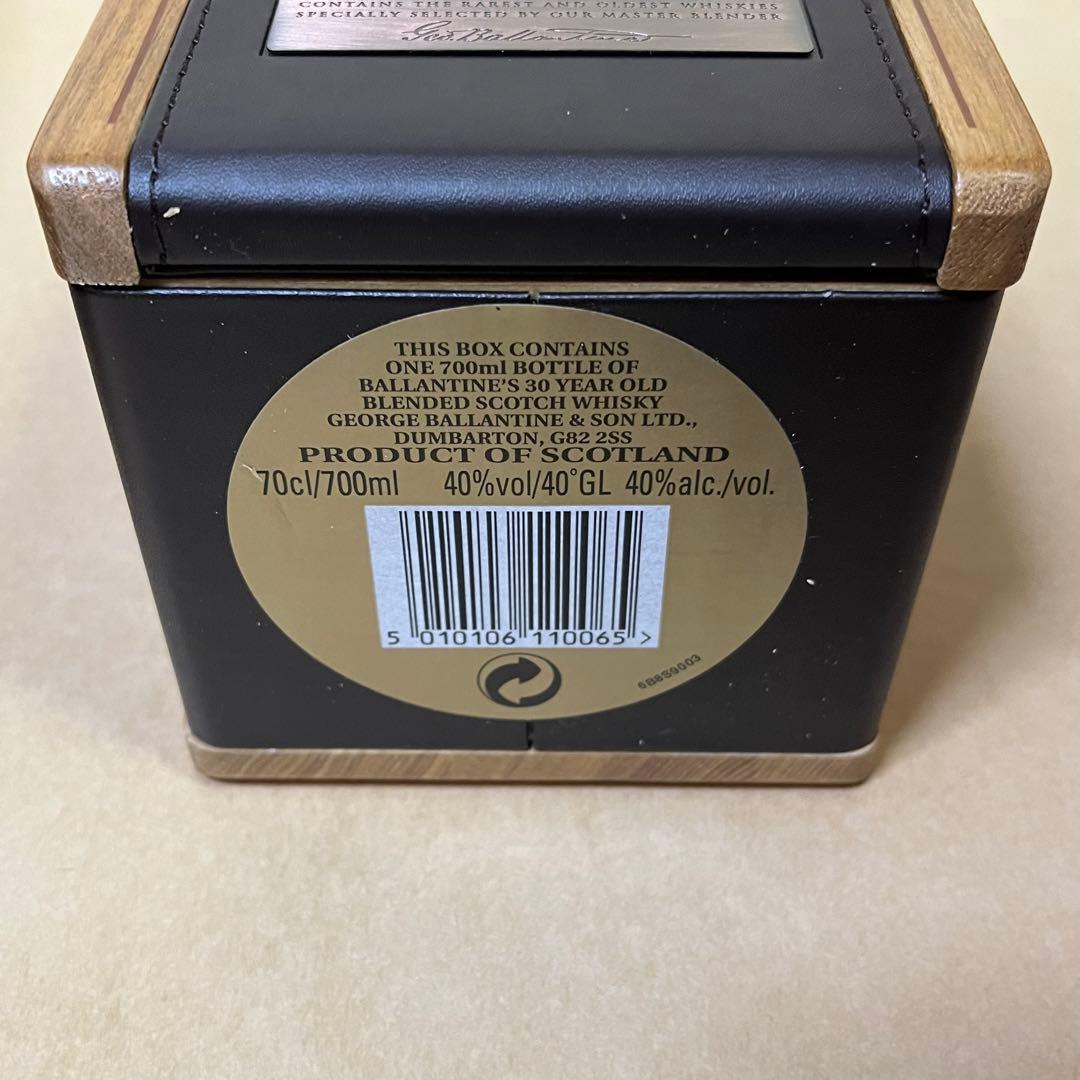 Ballartine's バランタイン 30年木箱と外紙箱付 未開封 700ml