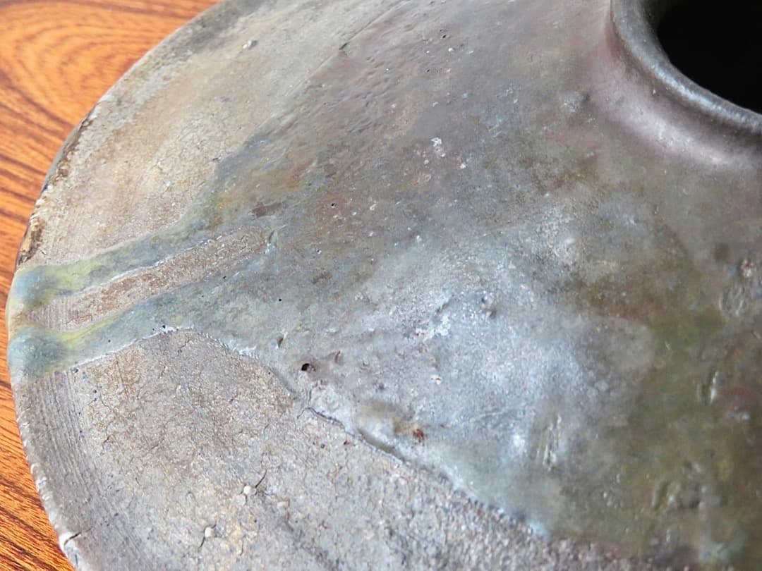 【期間限定値下】青娥窯　松元洋一作③　銀継ぎ有り『自然釉算盤花入小』　穴窯焼成