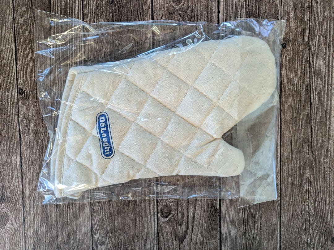 新品　デロンギ　コンベクションオーブン / ピザ&トースト EO1202J-W