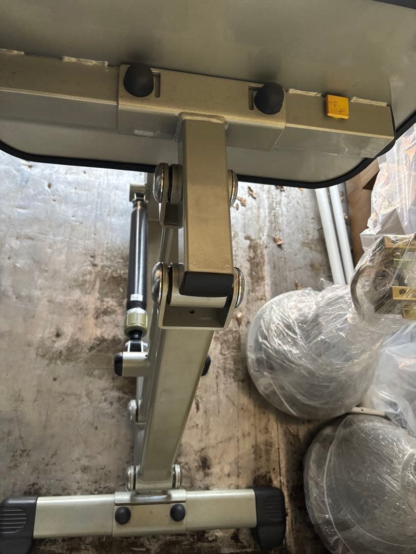 調整可能トレーニングベンチ グレー