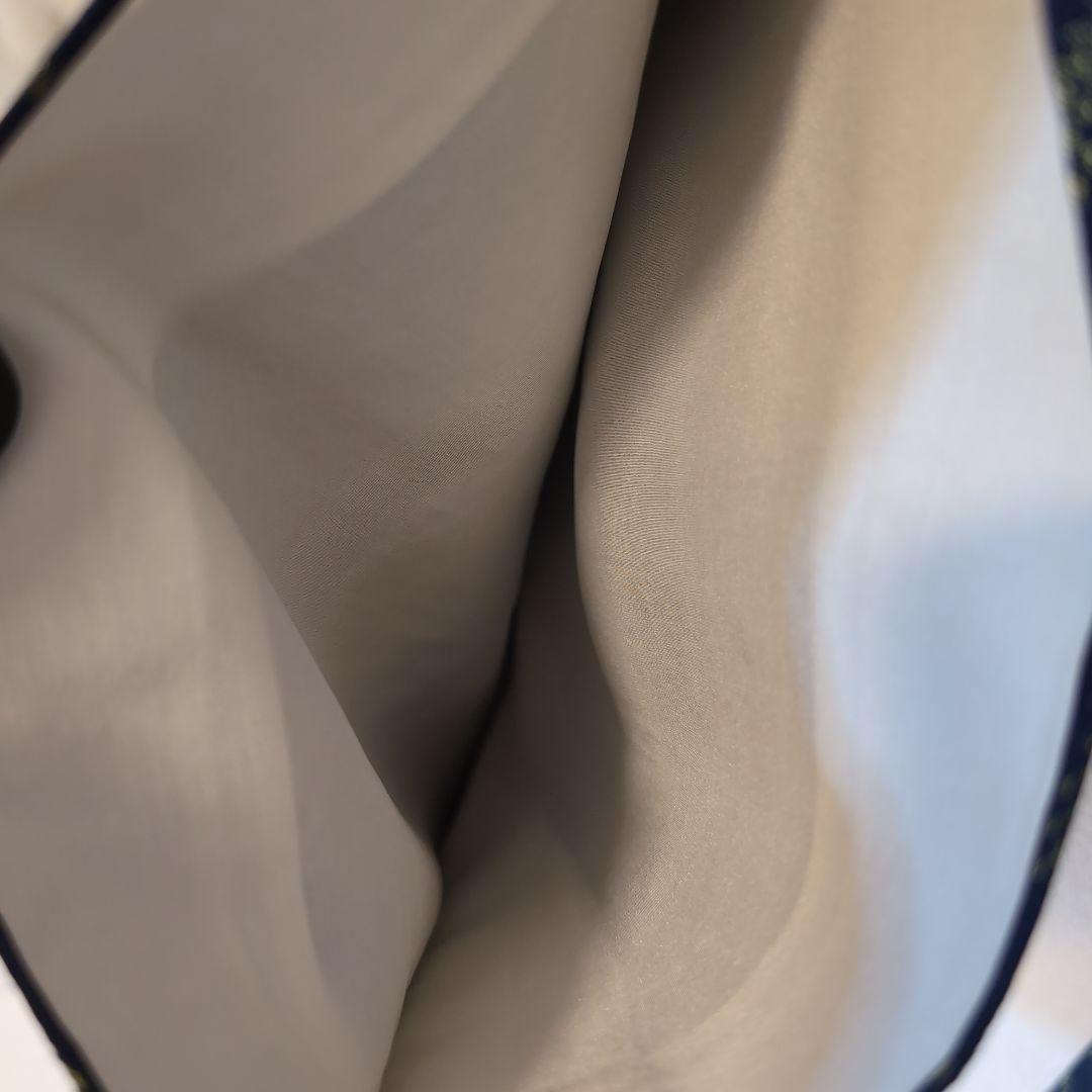 【三花】正絹　十日町紬　紺　薔薇　バラ　着物　リユース