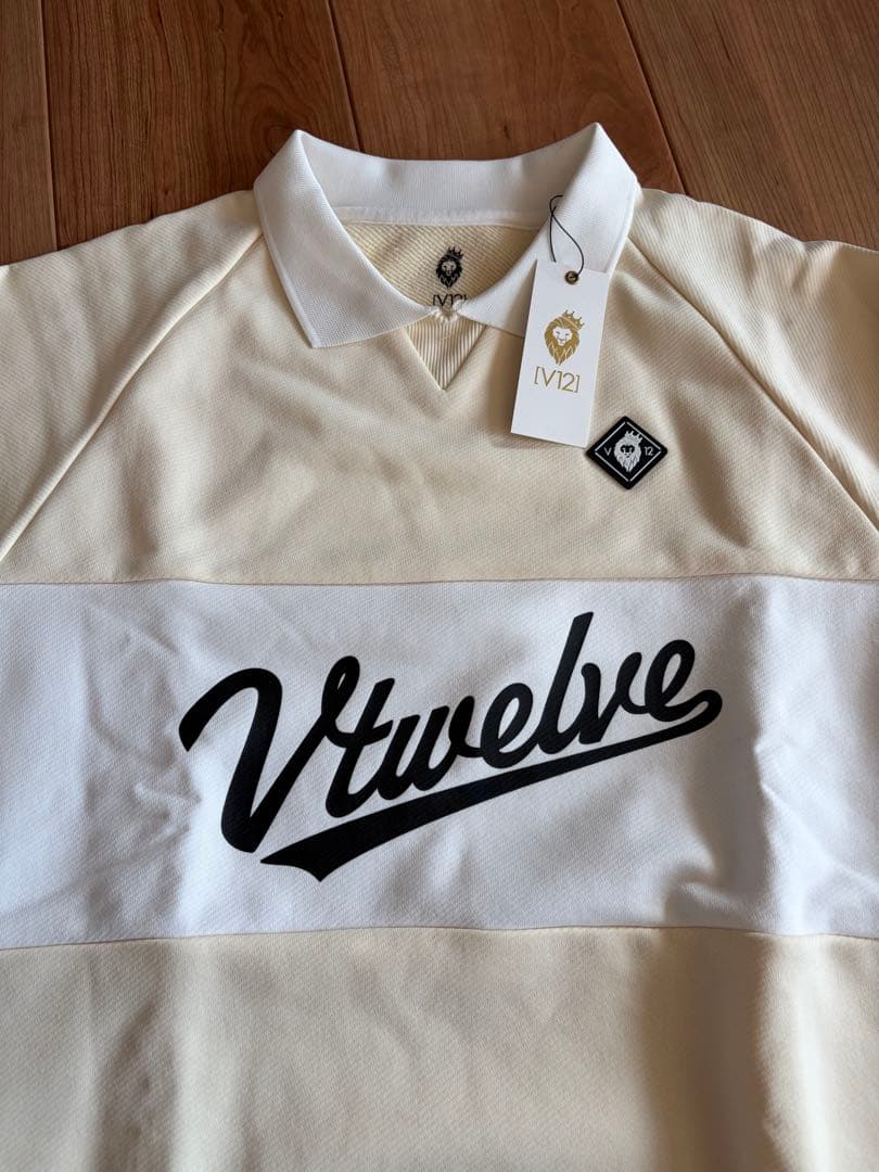 V12 メンズ　シャツ　M 新品　タグ付き