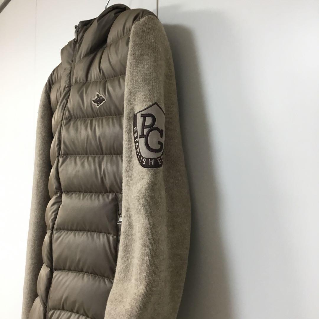 ベージュ色 ダウンジャケット フード付き