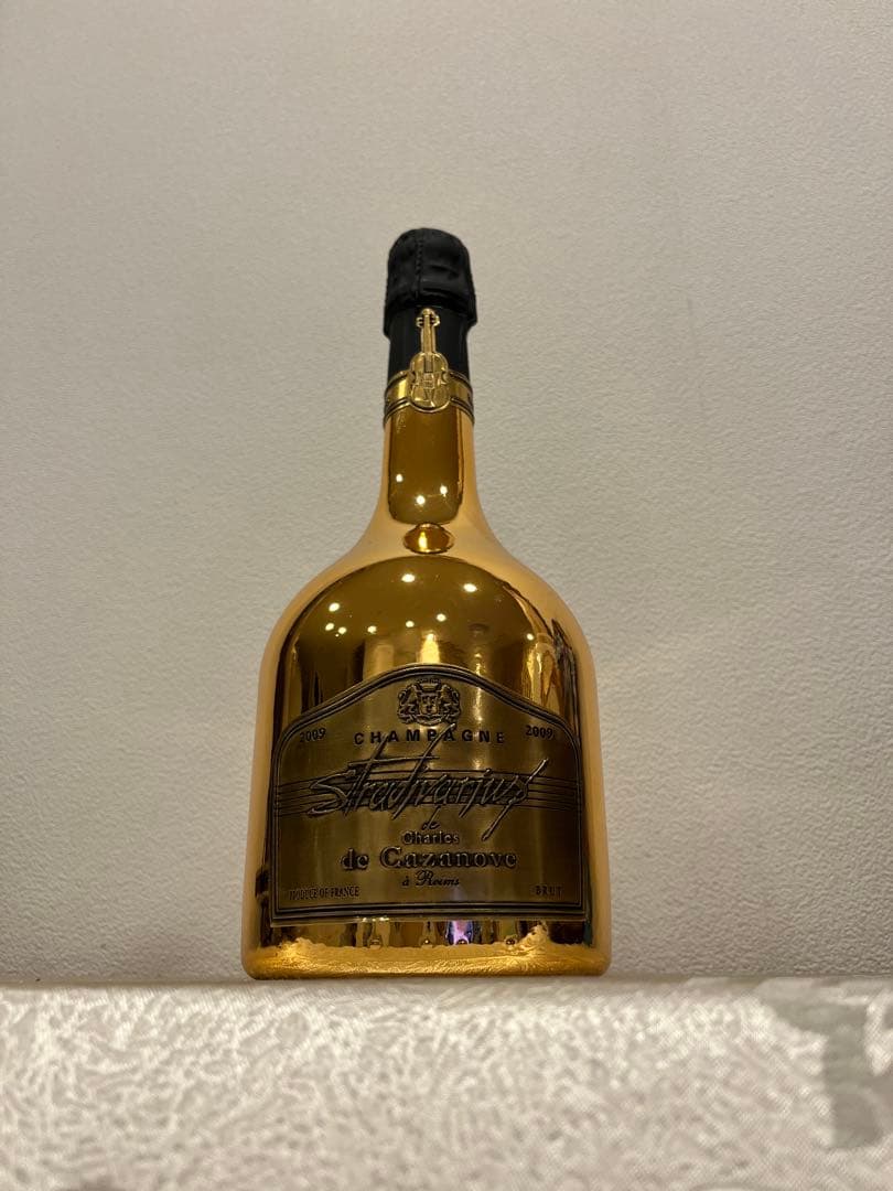 シャルル ド カザノーヴ ストラディバリウス 2009 750ml