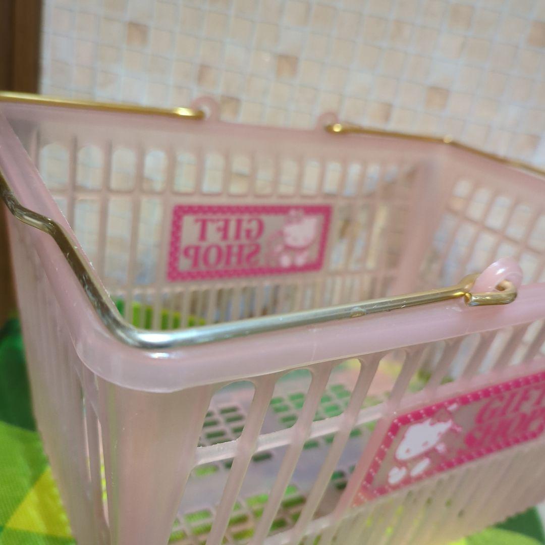 ハローキティ バスケット カゴ レトロ　GIFT　SHOP　©️76;86