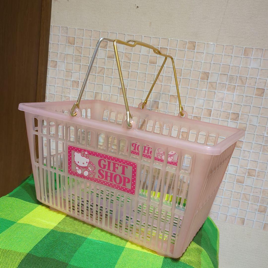ハローキティ バスケット カゴ レトロ　GIFT　SHOP　©️76;86