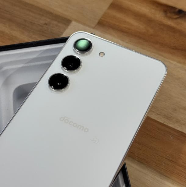 [超美品] ギャラクシー S23 256GB SC-51D 国内版SIMフリー