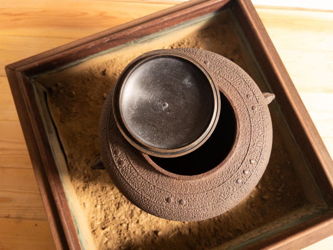 茶釜　置炉　火鉢　木彫　無垢　セット　骨董　時代もの　古道具　アンティーク