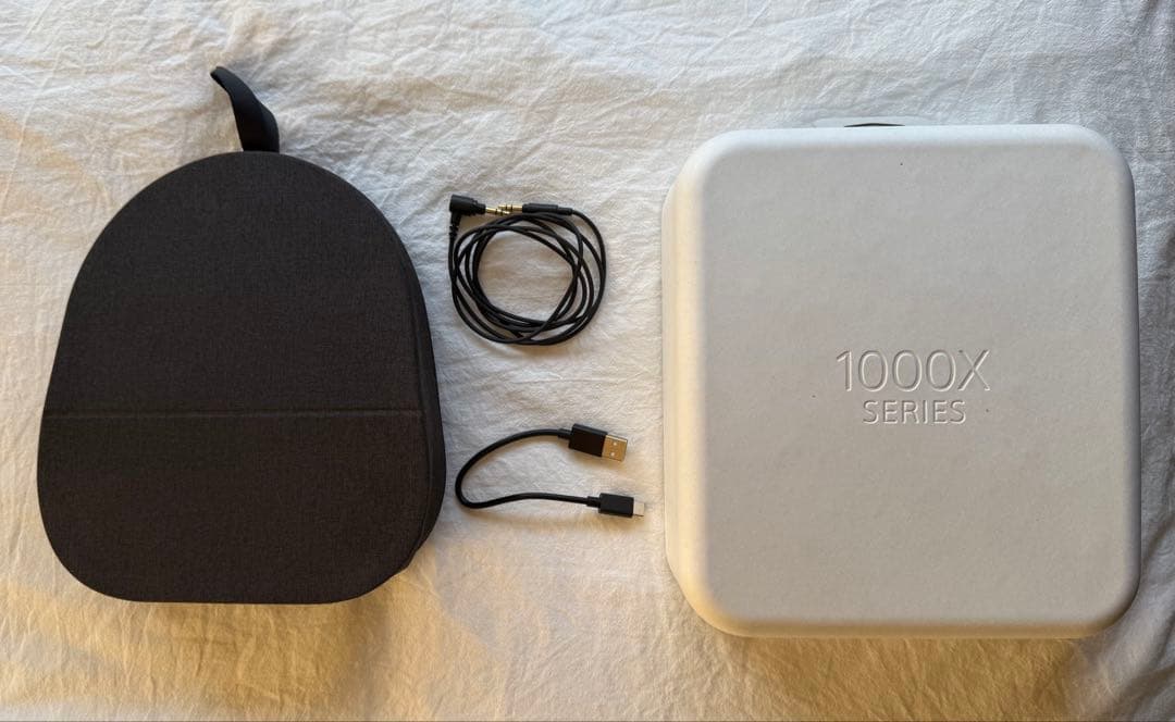 ソニー　ヘッドホン　SONY WH-1000XM5