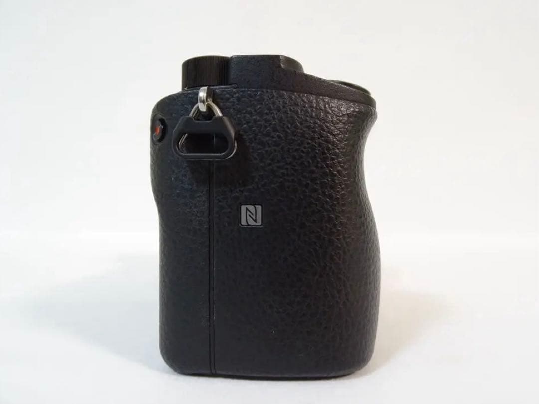 ◆シャッター数:1,650回・美品◆ SONY α6400 ダブルレンズキット