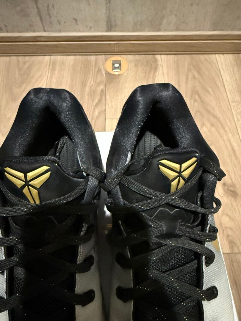 シューズ(男性用) KOBE 9 elite low protro EM mambacita