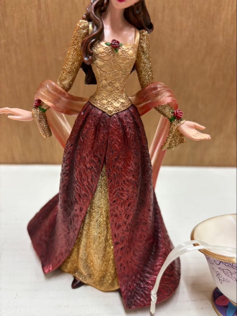 ディズニー エネスコ 美女と野獣 ( ベル )