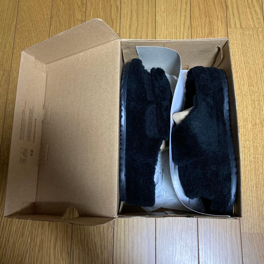 UGG ブラックサンダル 23cm