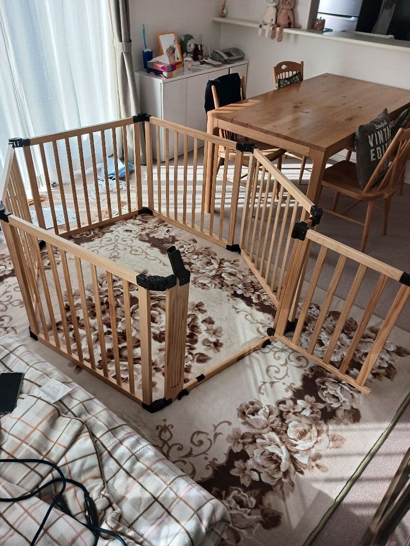 使用期間短い☆日本育児★たためる木製サークル フレックス DX 扉付き6枚パネル