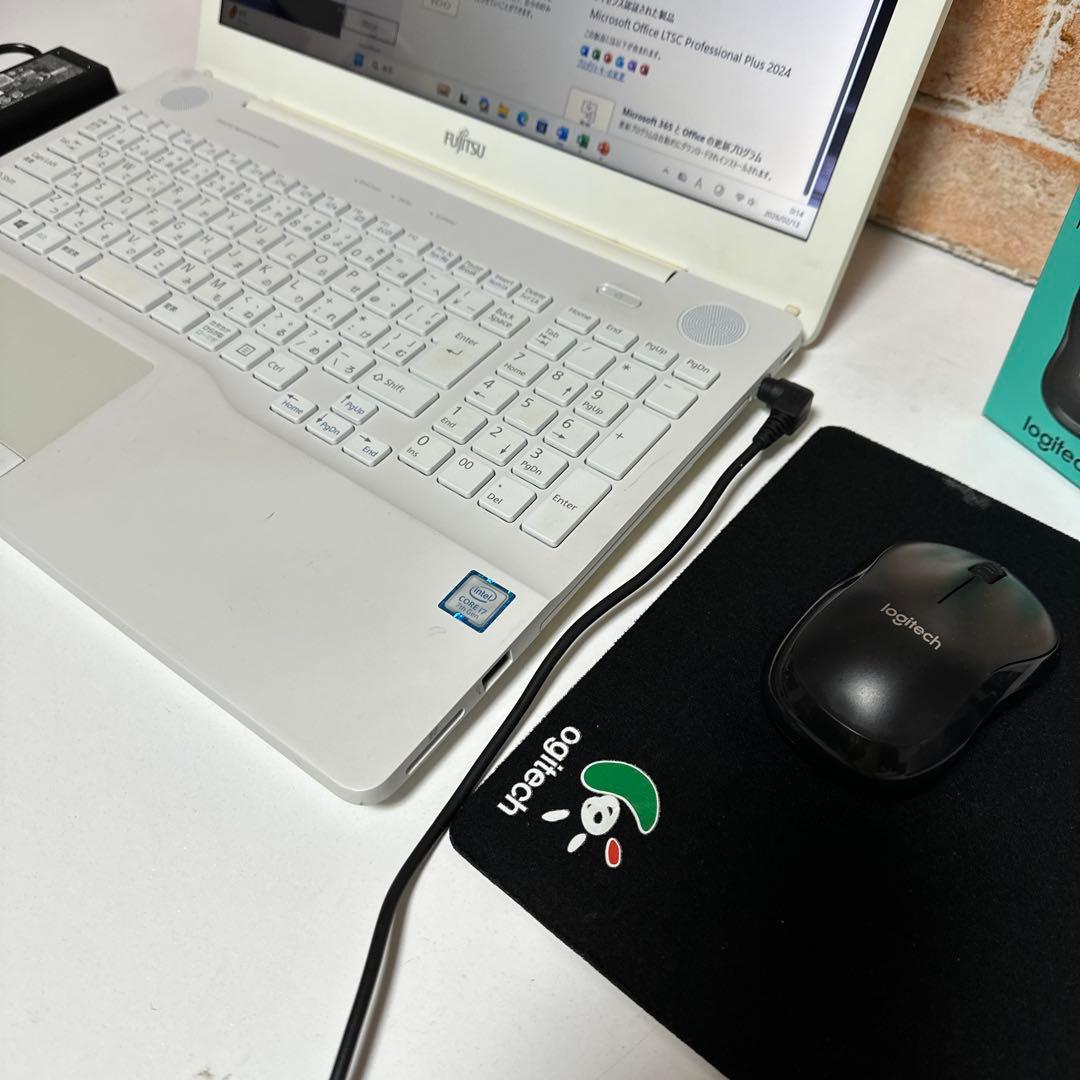 富士通ノート PC Core i7 SSD Webカメラ　Win11 オフィス付
