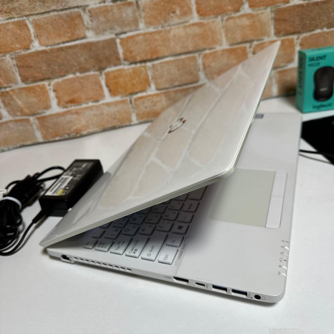 富士通ノート PC Core i7 SSD Webカメラ　Win11 オフィス付