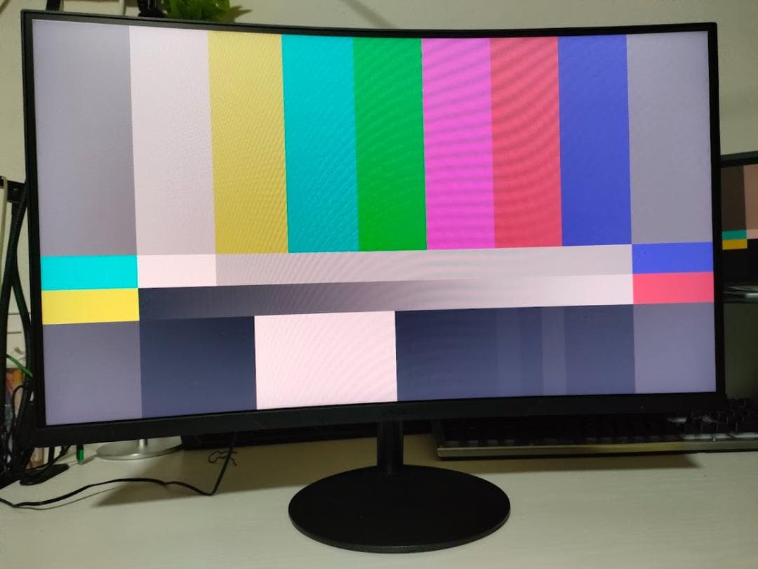 27インチ 湾曲モニター 23年5月購入 KOORUI フルHD