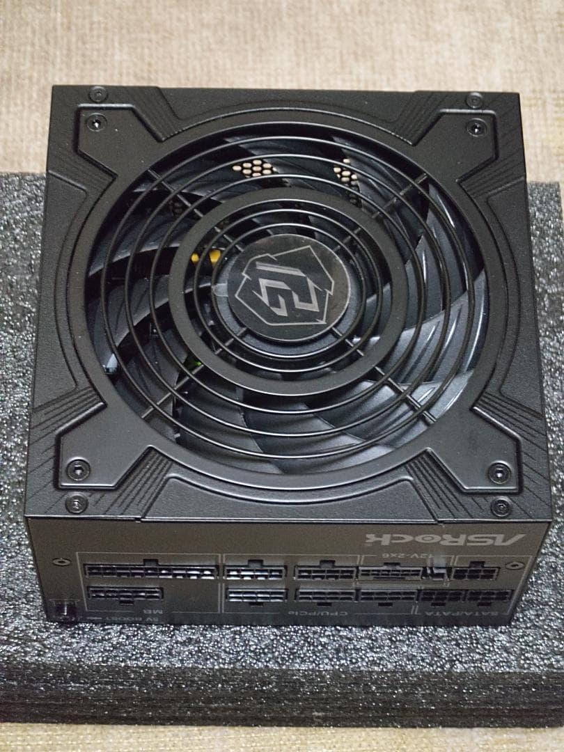 ASRock PG-1000G 1000W 電源ユニット