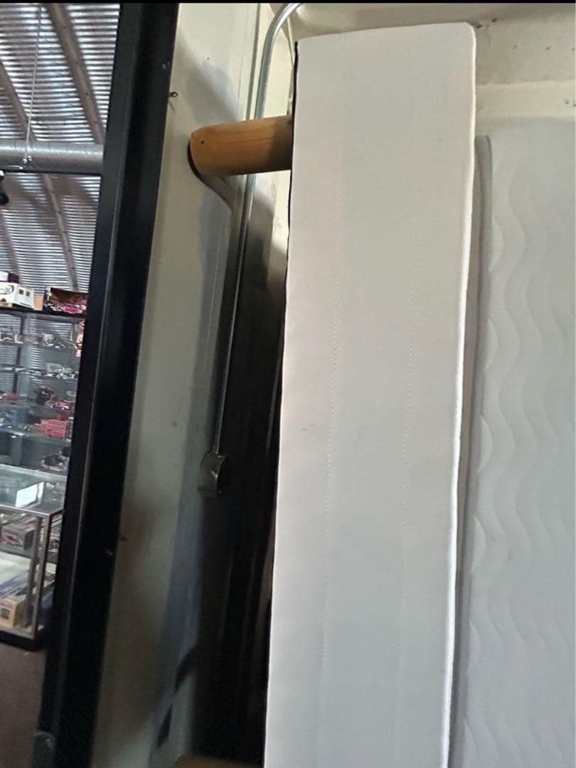 直接引き取り希望‼️ De-Dream セミダブル　マットレス　フレーム付