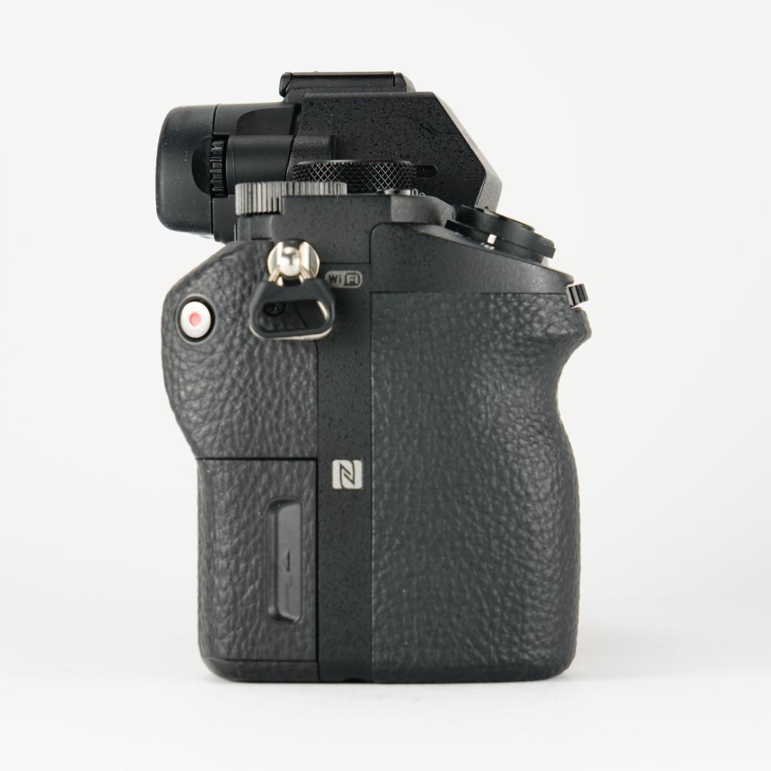 極美品！SONY α7II完全セット6171回 フルサイズデビューに最適