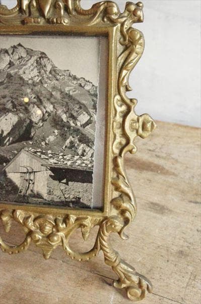 ゴールド フォトフレームスタンド.b