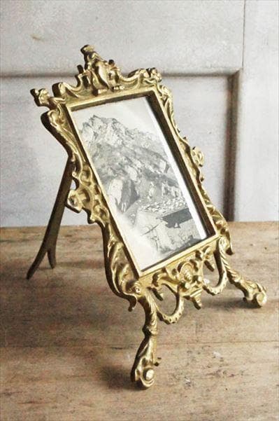 ゴールド フォトフレームスタンド.b