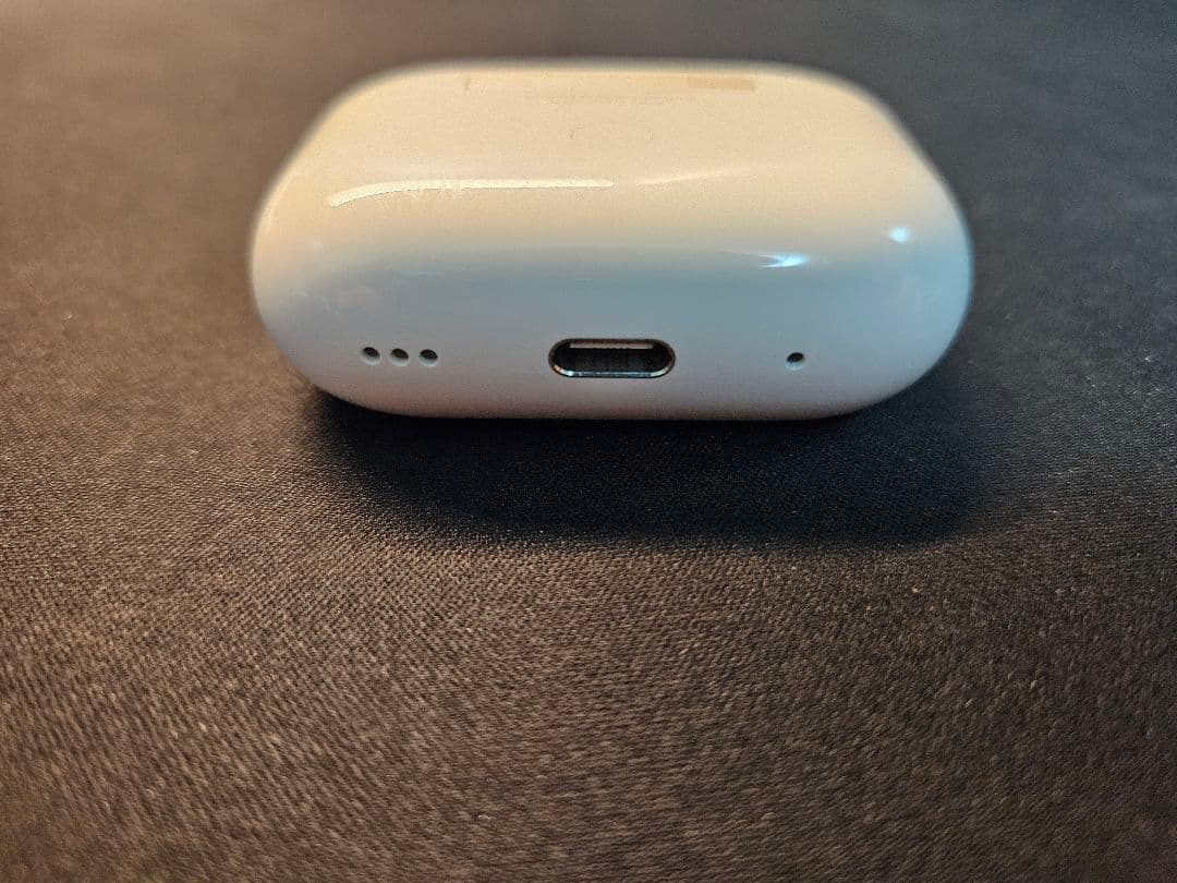 4*i様 AirPods Pro 2 (第2世代) USB-C 本体