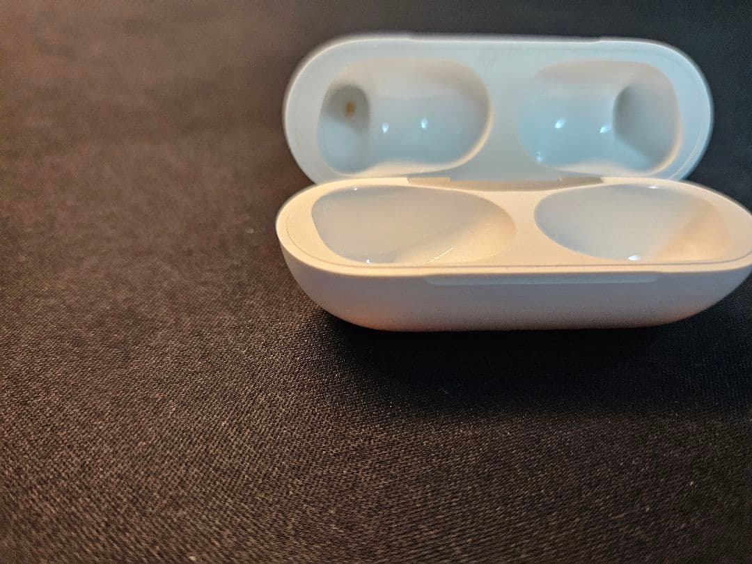 4*i様 AirPods Pro 2 (第2世代) USB-C 本体