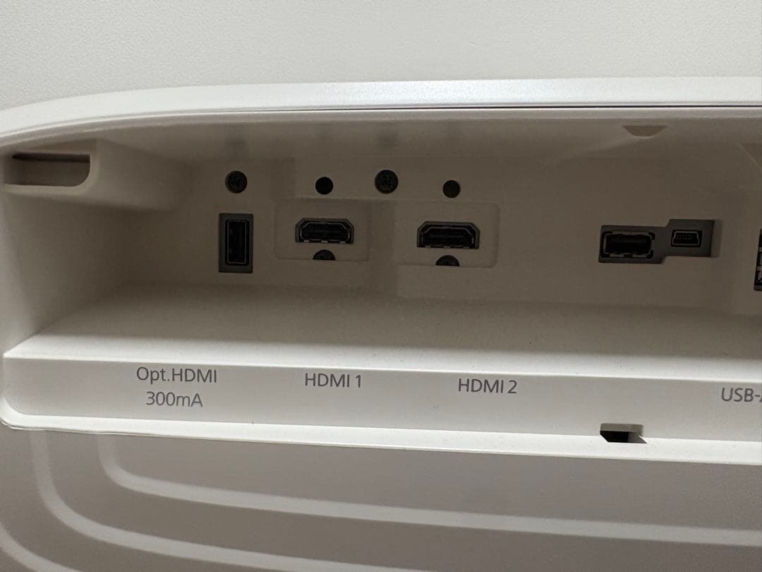 プロジェクター　エプソン　EH-TW8400 4K 本体