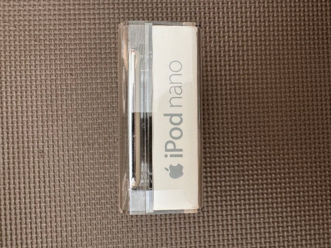 未使用品Apple iPod nano 8GB Silver MA980J/A