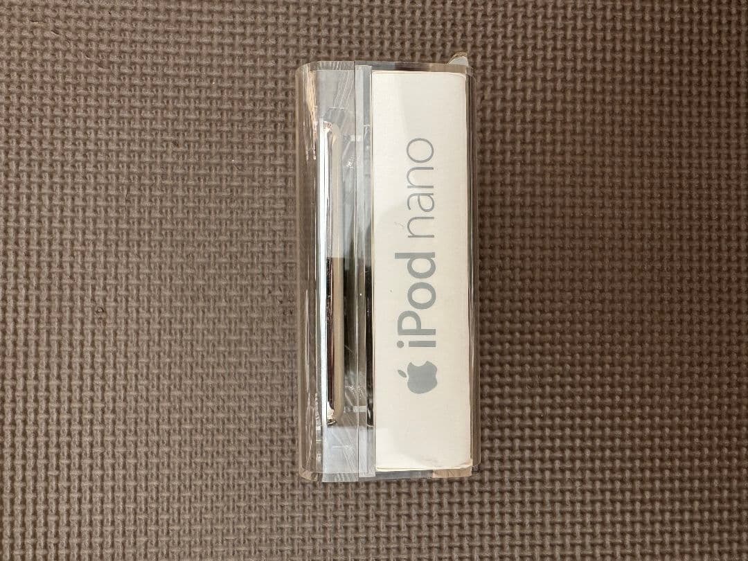 未使用品Apple iPod nano 8GB Silver MA980J/A