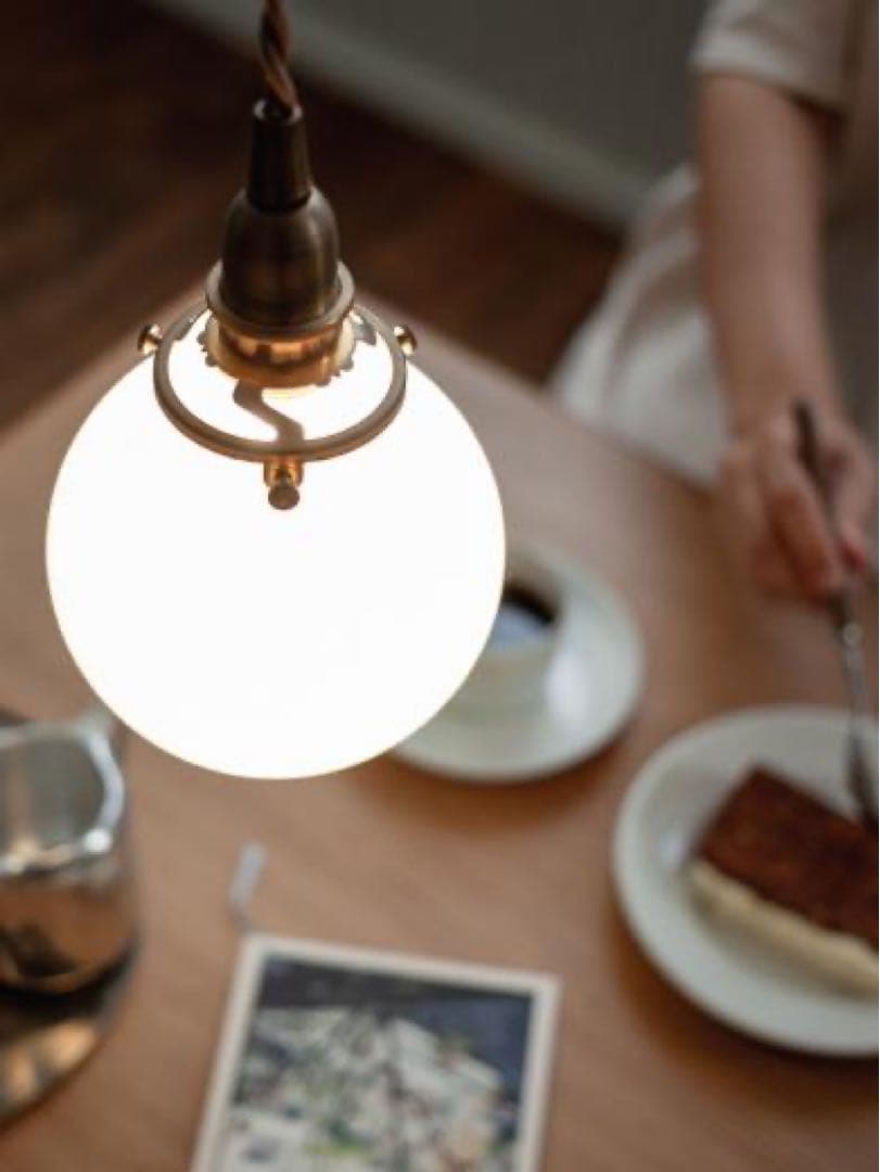 ガラス製球形ペンダントライト