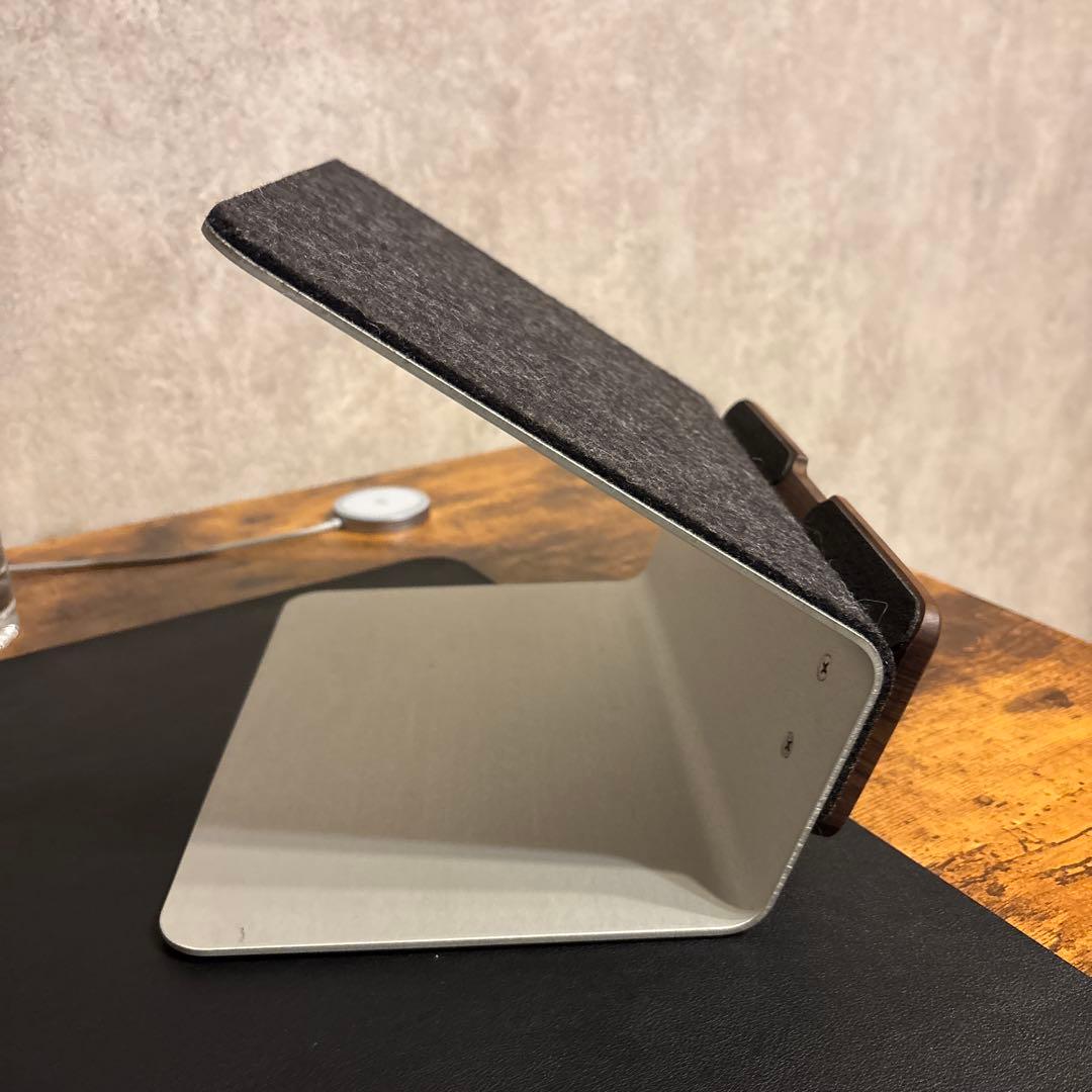 【美品】Grovemade Wood Laptop Riser（ウォールナット）