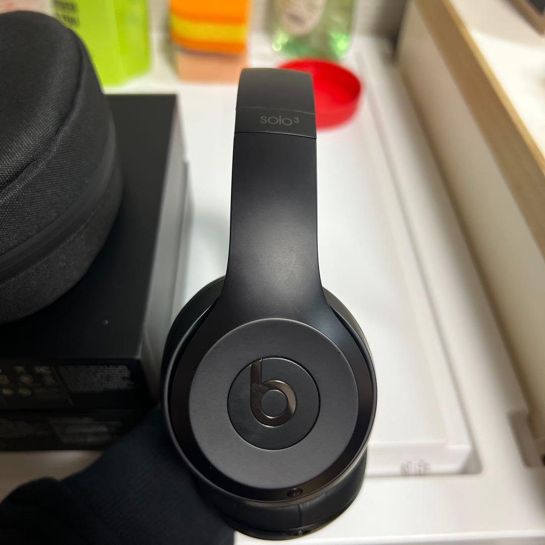 ヘッドホン BEATS SOLO3
