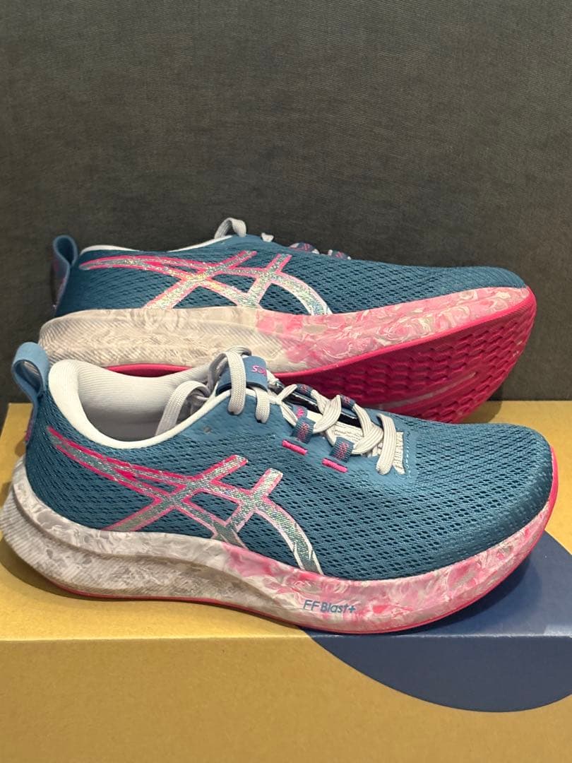 asics NOOSA TRI 16 レディース　ランニングシューズ