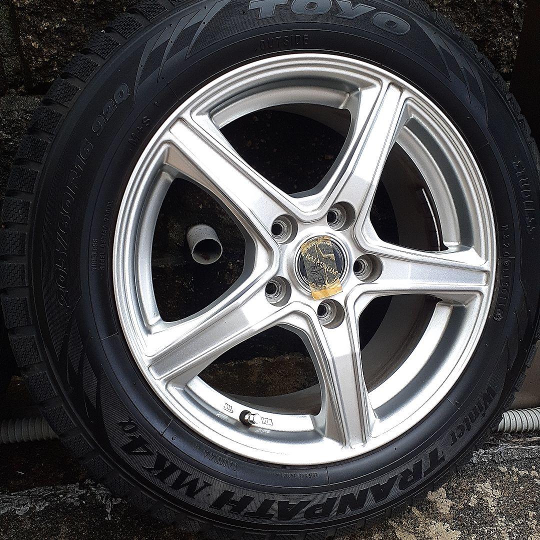 ノア・ヴォクシー スタッドレスタイヤセット 16インチ