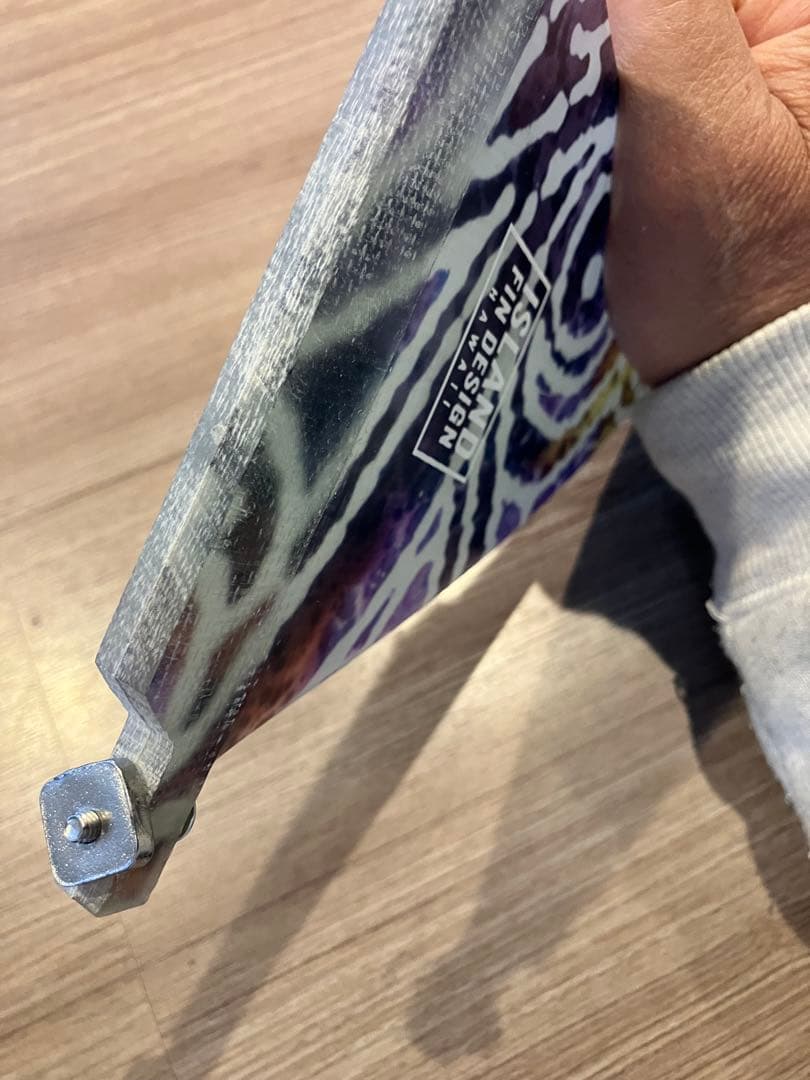 アイランドフィン　センター