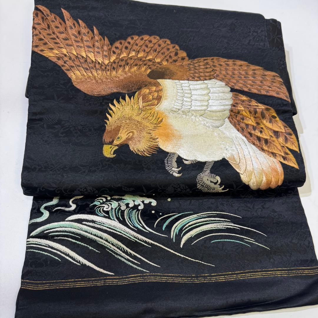 鷹の刺繍 名古屋帯 黒　アンティーク　刺繍帯　羽