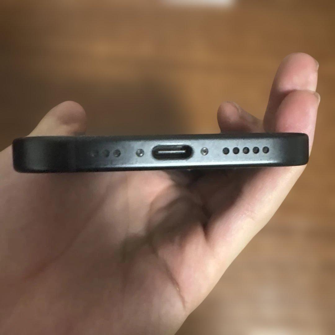 iPhone 15 128GB ブラック SIMフリー 本体のみ