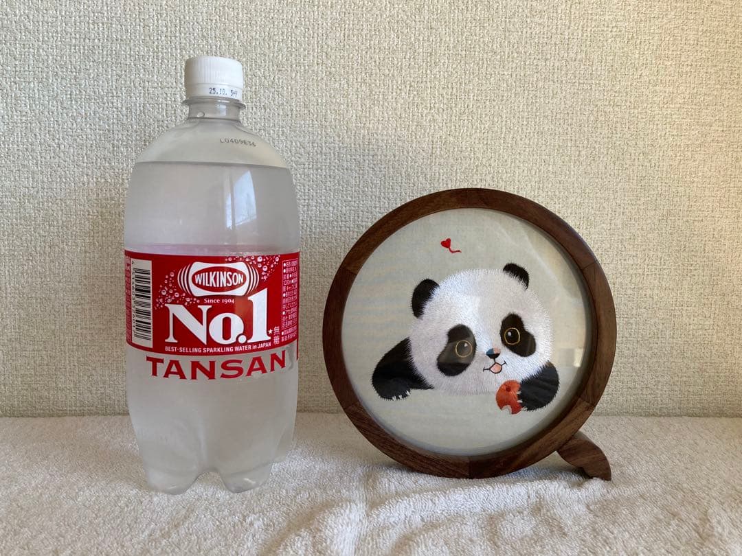 ジャイアントパンダ刺繍置物