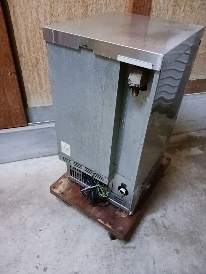 ダイワ　業務用製氷機　DRI-25LME 　ホシザキ　キューブアイス